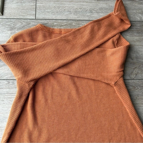 Anthropologie  T.La Waffle Knit V Neck Keyhole Long Sleeve Shirt Top - Picture 15 of 15